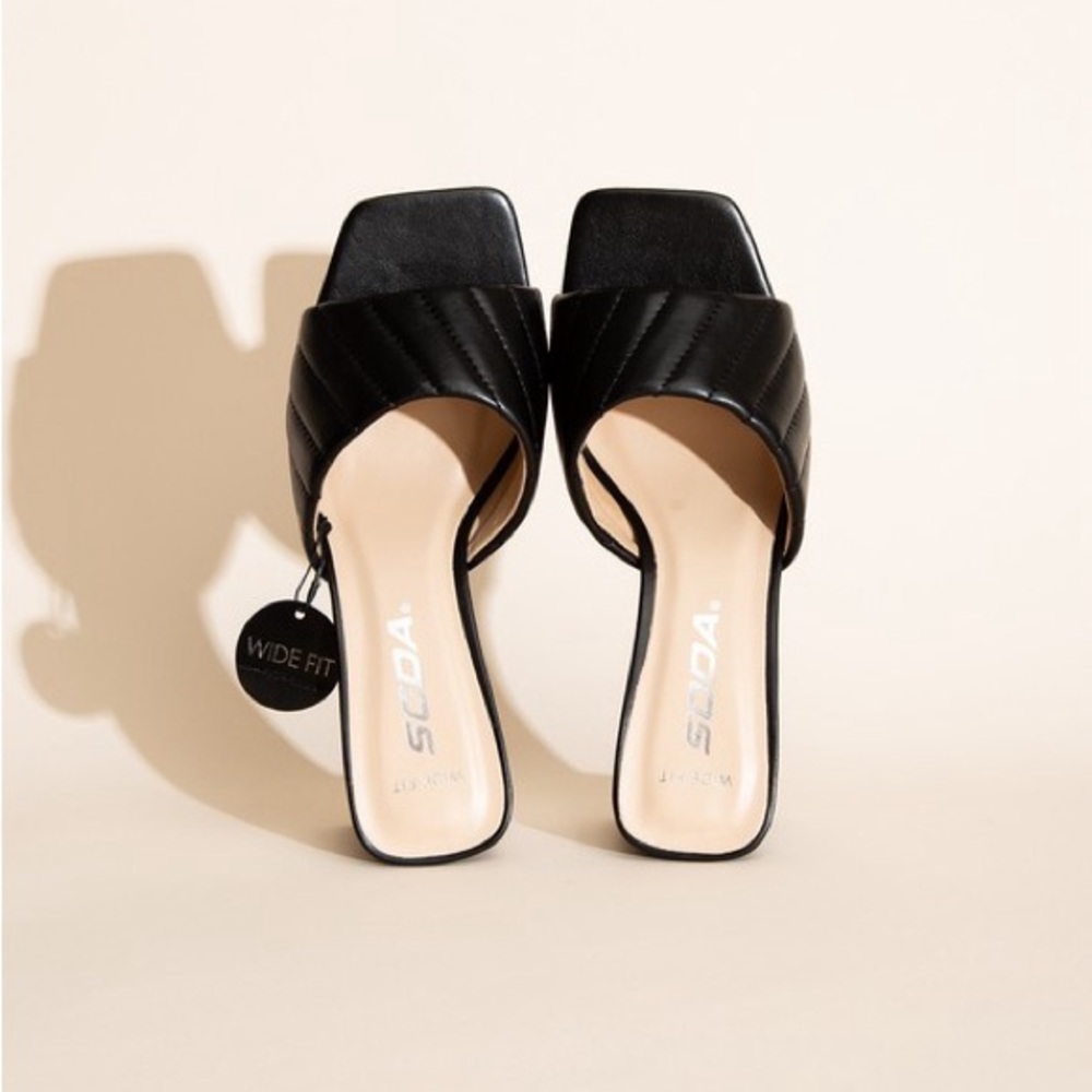 Elegant Black Quilted Women's Mules Nina slides mule - Picture 6 of 7